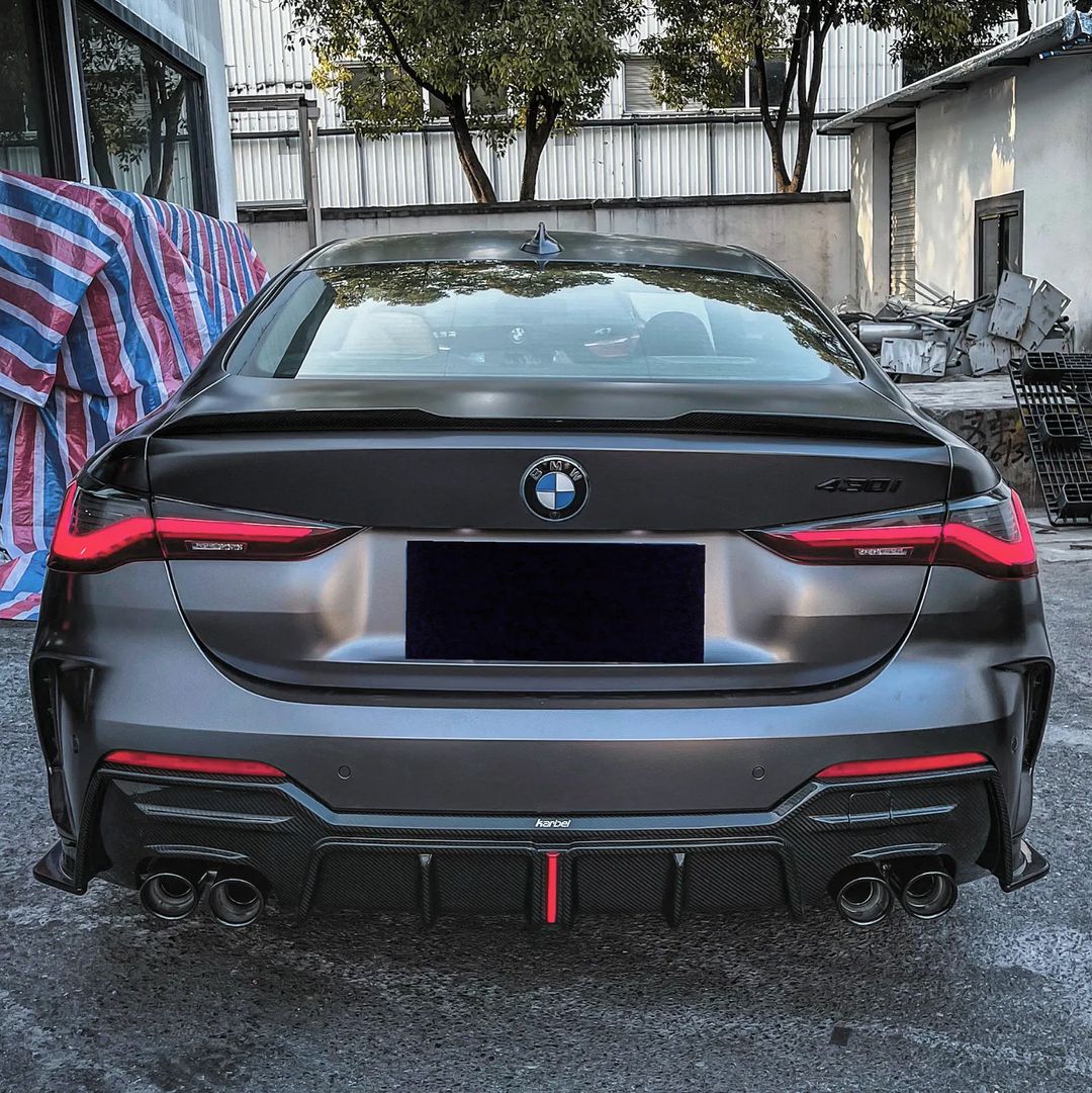 BMW G22/G23 4 Series Diffuser With LED